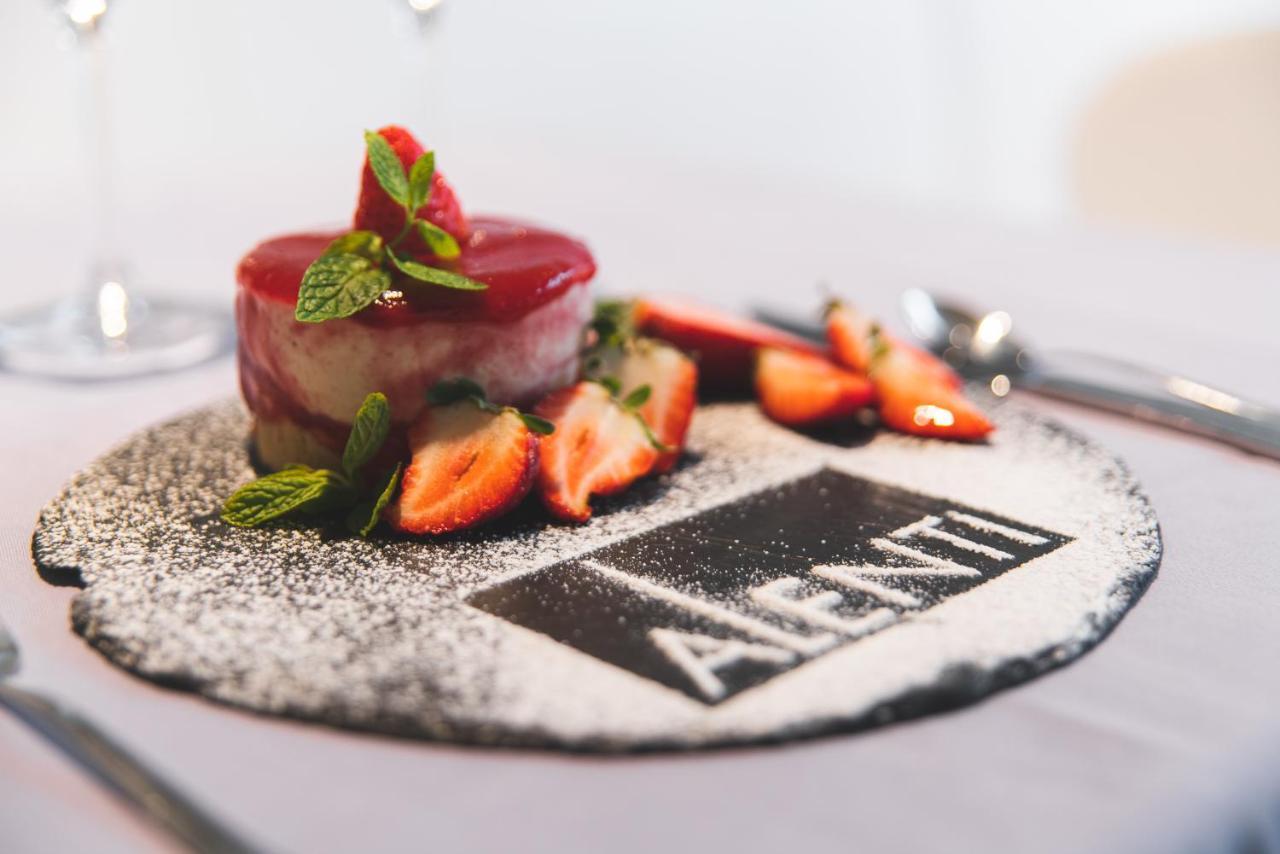Alenti Sitges Hotel Экстерьер фото