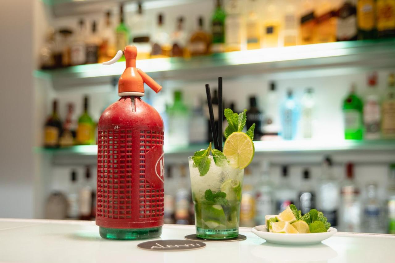 Alenti Sitges Hotel Экстерьер фото