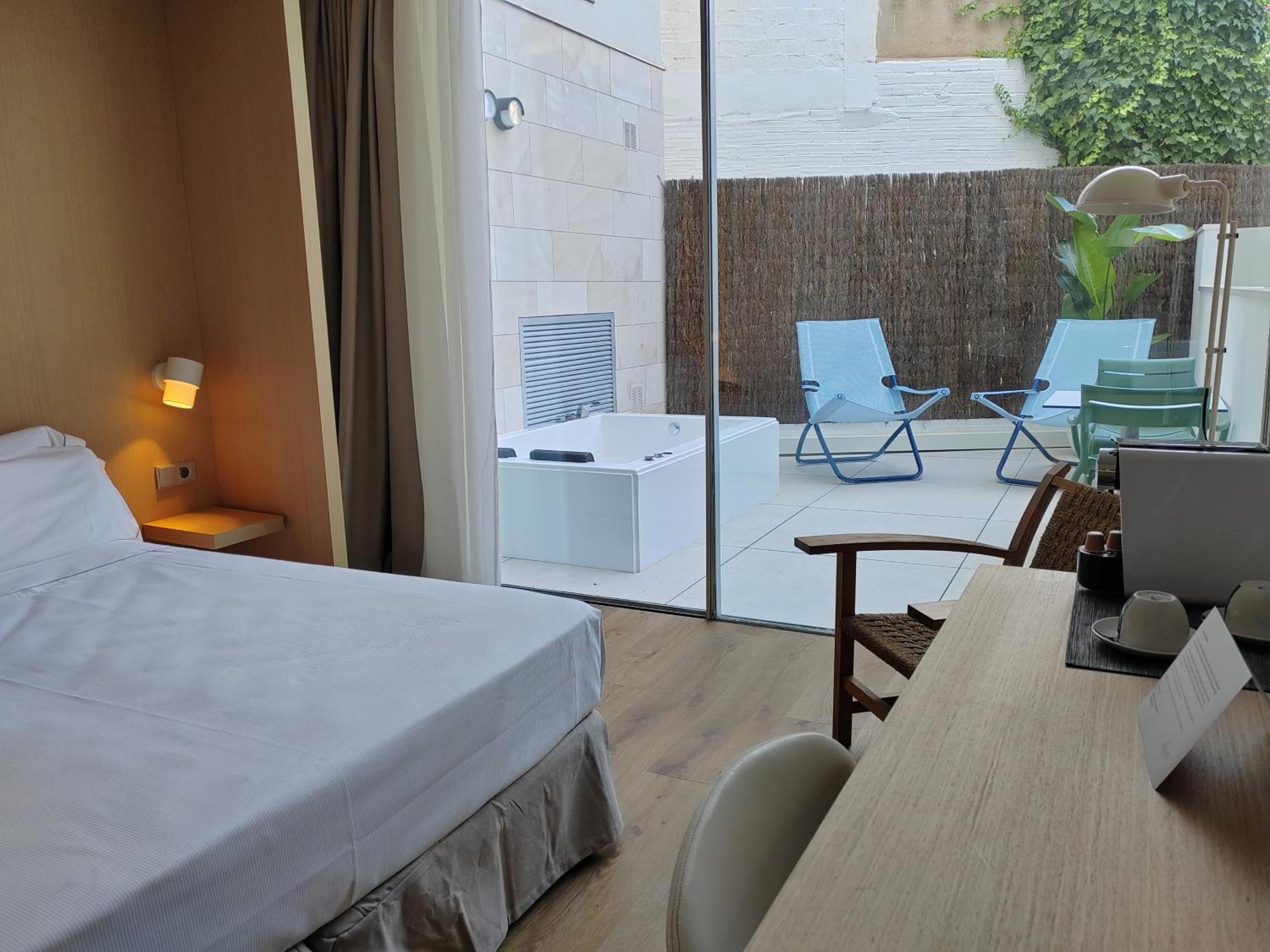 Alenti Sitges Hotel Экстерьер фото